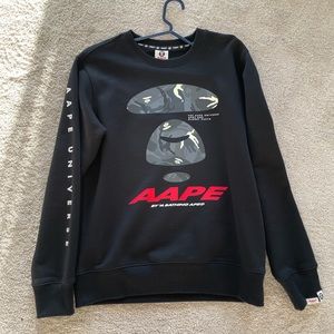 AAPE Logo Crew Sweatshirt Glow-in-the-dark